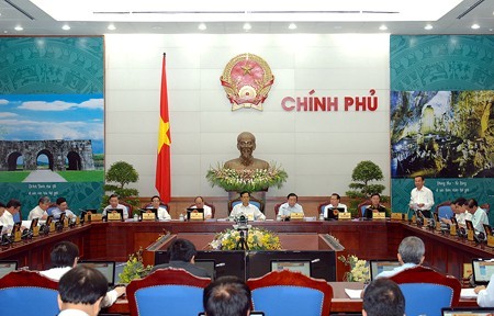 Monthly government meeting for May opens - ảnh 1